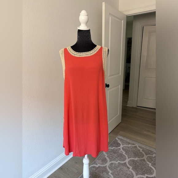 Freeway Coral Lightweight Dress/Coverup With Crochet Detailing - Picture 2 of 13